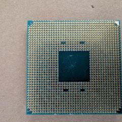 AMD Ryzen 5 1600 CPUの画像