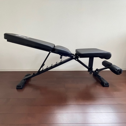 STEADY 調整可能トレーニングベンチ 折りたたみ式 工場 【商品名】STEADY トレーニングベンチ（折りたたみ・角度調整対応）