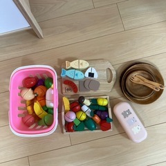 【取引き中】IKEA おままごとキッチンDUKTIG ドゥクティグ の画像