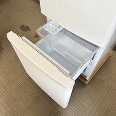 【超美品‼️】パナソニック 2021年製 138Lノンフロン冷凍冷蔵庫 2ドア冷蔵庫 マットバニラホワイト♪の画像