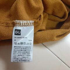 GU ジーユー　カラシ色ワンピースの画像