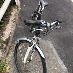 リサイクルショップどりーむ鹿大前店　No.303　エコチャリ番号21796A　28インチ　ブラック　後輪ギア切替不可　フロント3段切替可能の画像