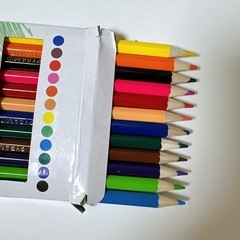 【美品】色鉛筆セット
の画像