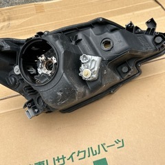 マークX ヘッドライト左の画像