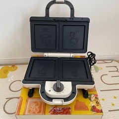 ブルーノ　ホットサンドメーカーの画像