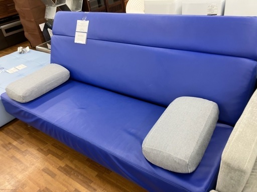 90分の無料軽トラック貸出サービス！3人掛けソファー