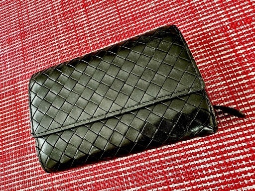 ボッテガヴェネタ三つ折り財布