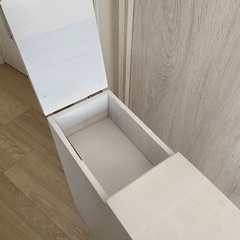 トイレ収納ボックス｜スリム＆清潔感ホワイト｜引き出し・フタ付き収納ありの画像