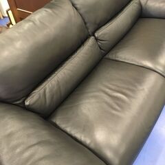★リユースのサカイ横浜南店★YM1283 Italsofa 二人掛けソファー（オットマン付き） ブラック W230×D100×H85 クリーニング済みの画像