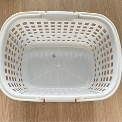 洗濯かごの画像