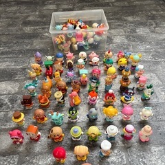 アンパンマン指人形約100個（アンパンマンじゃないのも数個入ってます）の画像