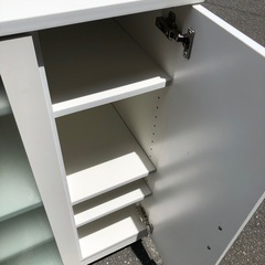 食器棚（ロータイプ）の画像