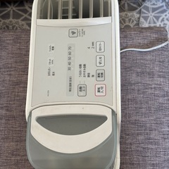 シャープ 加湿空気清浄機 HV-D70-W（プラズマクラスター付き）の画像