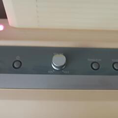 KORG ホワイト電子ピアノ＆椅子セット＆ペダル付き　 SP-170S　動作確認、使用確認済み
画像でわかる通り色褪せがありますが、普通に使えます。
荏田南中そばの自宅付近に来ていだだける方にお譲りしますの画像