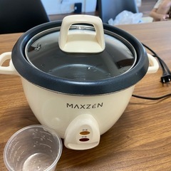 電気炊飯器の画像