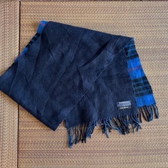 Burberry's　ウール素材　チェック柄マフラー　フリンジ付きの画像