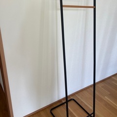 ハンガーラック ブラックの画像