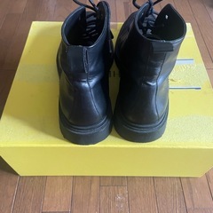 ZARA ブーツの画像