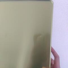 お菓子の空き缶の画像