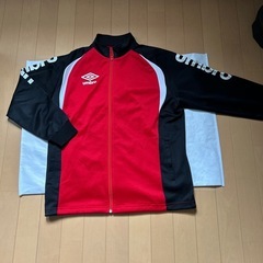 UMBRO赤セット上服(160サイズ)の画像