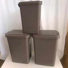 ペダルプッシュペール 20L×2 10L×1の画像