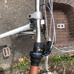 リサイクルショップどりーむ鹿大前店　No.304　24インチ　カゴ付き♪　ギア6段切替　LEDライトの画像