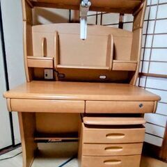 🍓  コイズミ学習デスク   Highタイプ      🤭 取引成立21日海の日に受け渡し          の画像