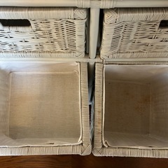 藤の収納庫白
の画像