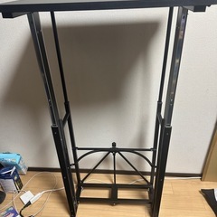 手動昇降デスクの画像