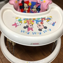 ベビー用品　歩行器の画像