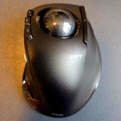 【ほぼ未使用】エレコム トラックボール マウス ワイヤレス (レシーバー付属) M-DT2DRBKの画像