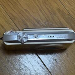 ★デジカメ【Panasonic LUMIX  DMC-FX35】
付属品
充電器、リチウムイオン充電池×2
外箱、取説無し(中古)★の画像