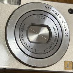 ★デジカメ【Panasonic LUMIX  DMC-FX35】
付属品
充電器、リチウムイオン充電池×2
外箱、取説無し(中古)★の画像