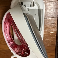 ②スチームアイロン美品【コードレスピンク】の画像