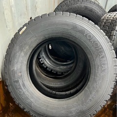 【未使用タイヤ】【在庫3本】265/70R19.5の画像