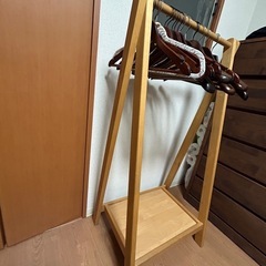 ハンガーラックの画像