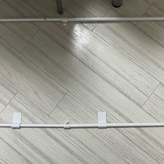 エアコンハンガー／室内物干しラック（新品未使用・組み立て済み）の画像