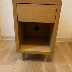 急募！サイドテーブルの画像