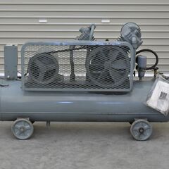 ≪zyt2337ジ≫ 日立 エアーコンプレッサー ベビコン 2.2P-9.5T 三相200V 50Hz 2.2kW タンク80L 動作未確認/現状品 産業機器/整備/工具/エアツール/DIY/工場/ガレージ/塗装/自動車/バイク 70713-08の画像