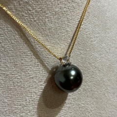 【新品美品】【通常19980円】14mm黒いパールネックレスの画像