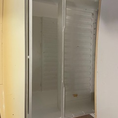 シャープ冷蔵庫の画像