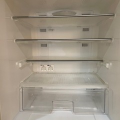 シャープ冷蔵庫の画像