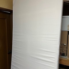 定価10万 電動リクライニングベッド  マットレスの画像