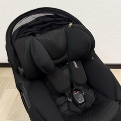 コンビ 最上位モデルTHE S plus ISOFIX エッグショック の画像