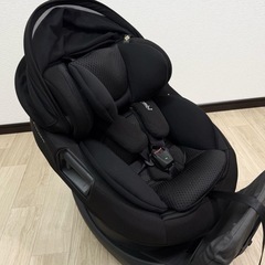 コンビ 最上位モデルTHE S plus ISOFIX エッグショック の画像