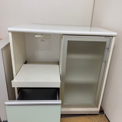収納棚の画像
