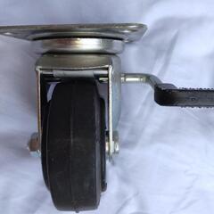 SISIKU自在旋回キャスタ車輪径75mm 8個セットの画像