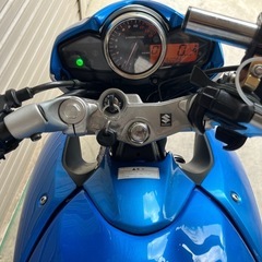 SUZUKI GSR250 実動（青×白）の画像