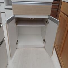【ドリーム尾浜店】2枚扉食器棚　WH/NA 　高さ(H)178.5×幅 (W)58.5× 奥行(D)48.5(cm)の画像