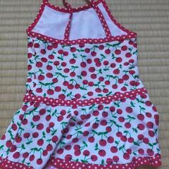 美品✨️女の子水着80cmの画像